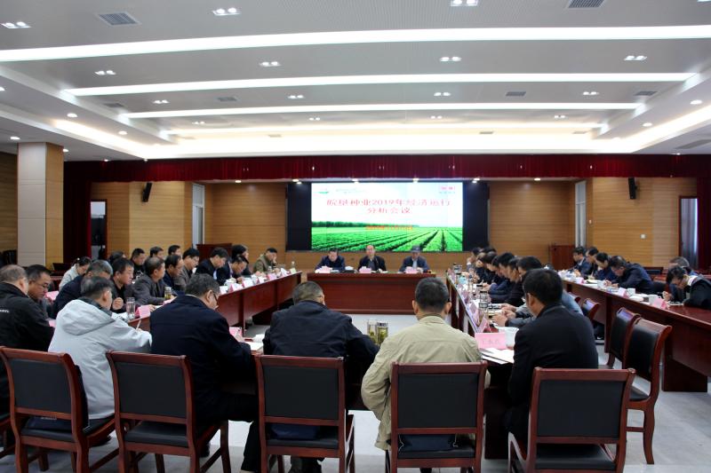 只有走“推育繁”一體化發(fā)展的路子，種業(yè)才能實(shí)現(xiàn)健康有序發(fā)展