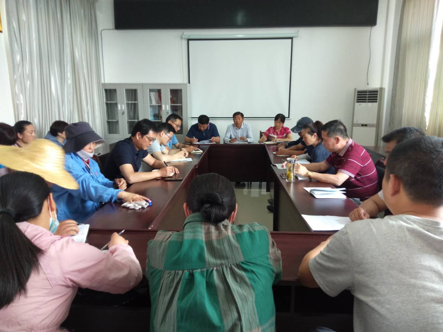懷遠分公司召開午季收購專題會議，全面部署收購工作